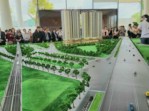 “Đốt đuốc” tìm căn hộ cao cấp có giá 1,5 tỷ đồng tại TP.HCM